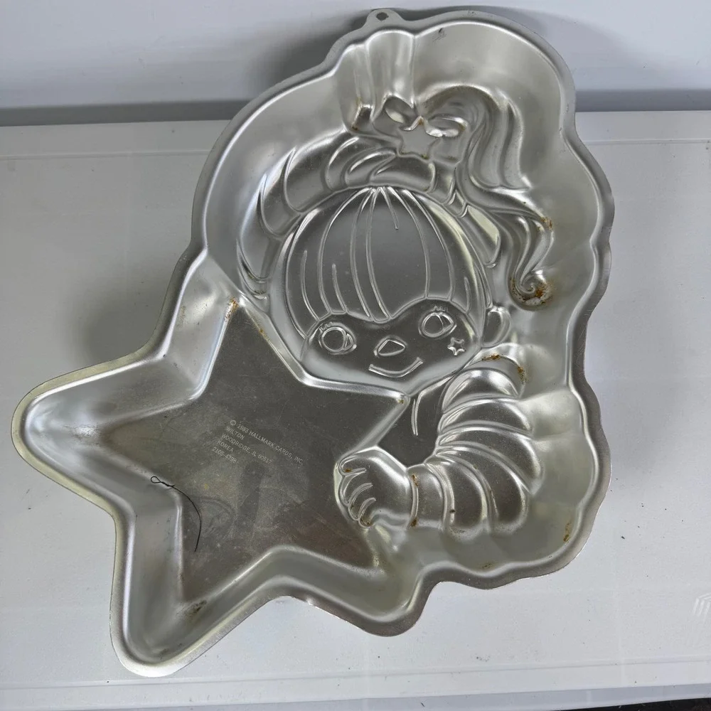 1983 Hallmark Rainbow Brite Star Cake Pan‎ Wilton Metal Baking Mold Vintage